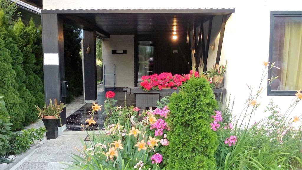 Aparthouse Ani Радовлица Экстерьер фото